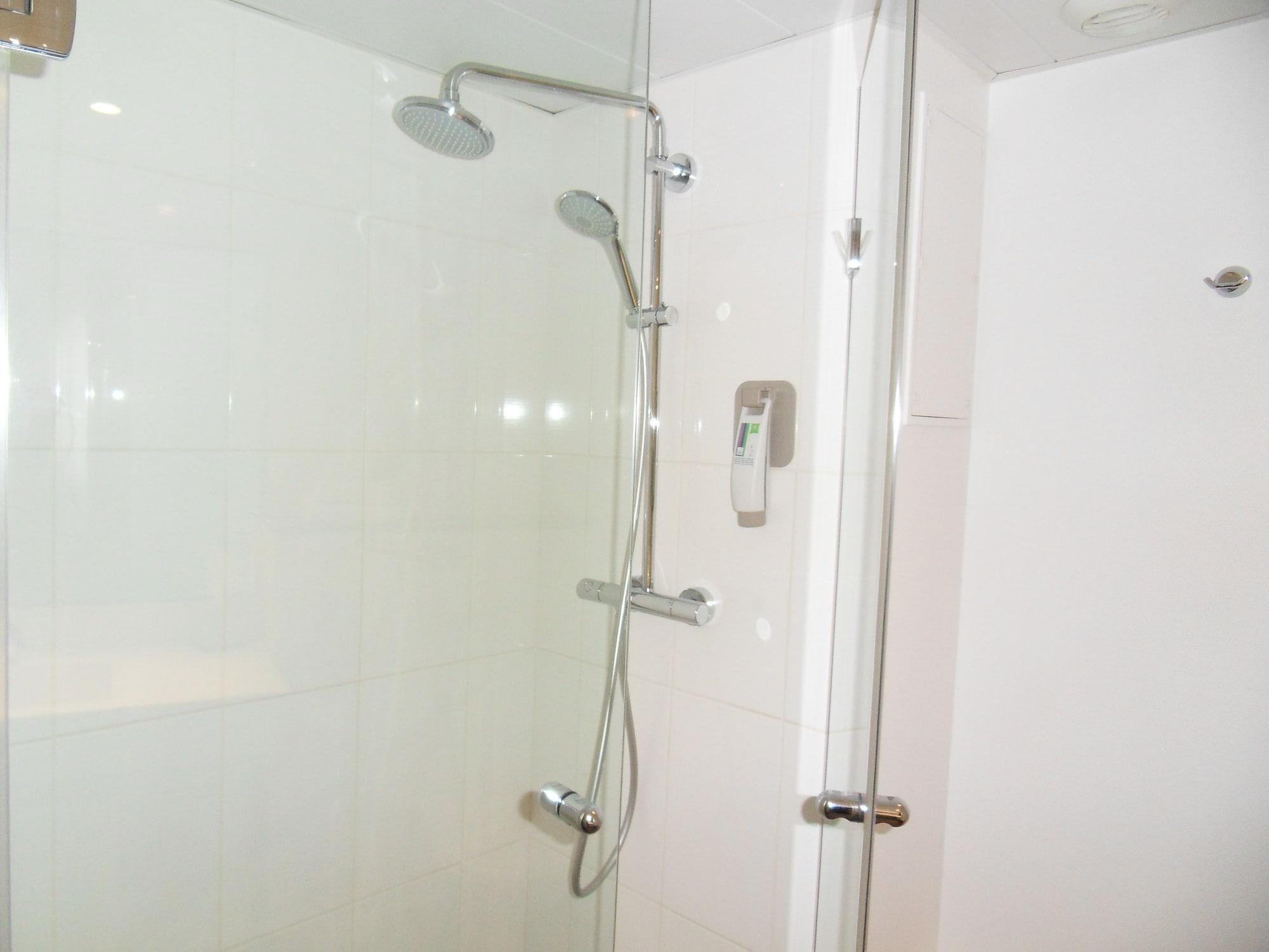 Ibis Styles Centre Gare Hotel 3*