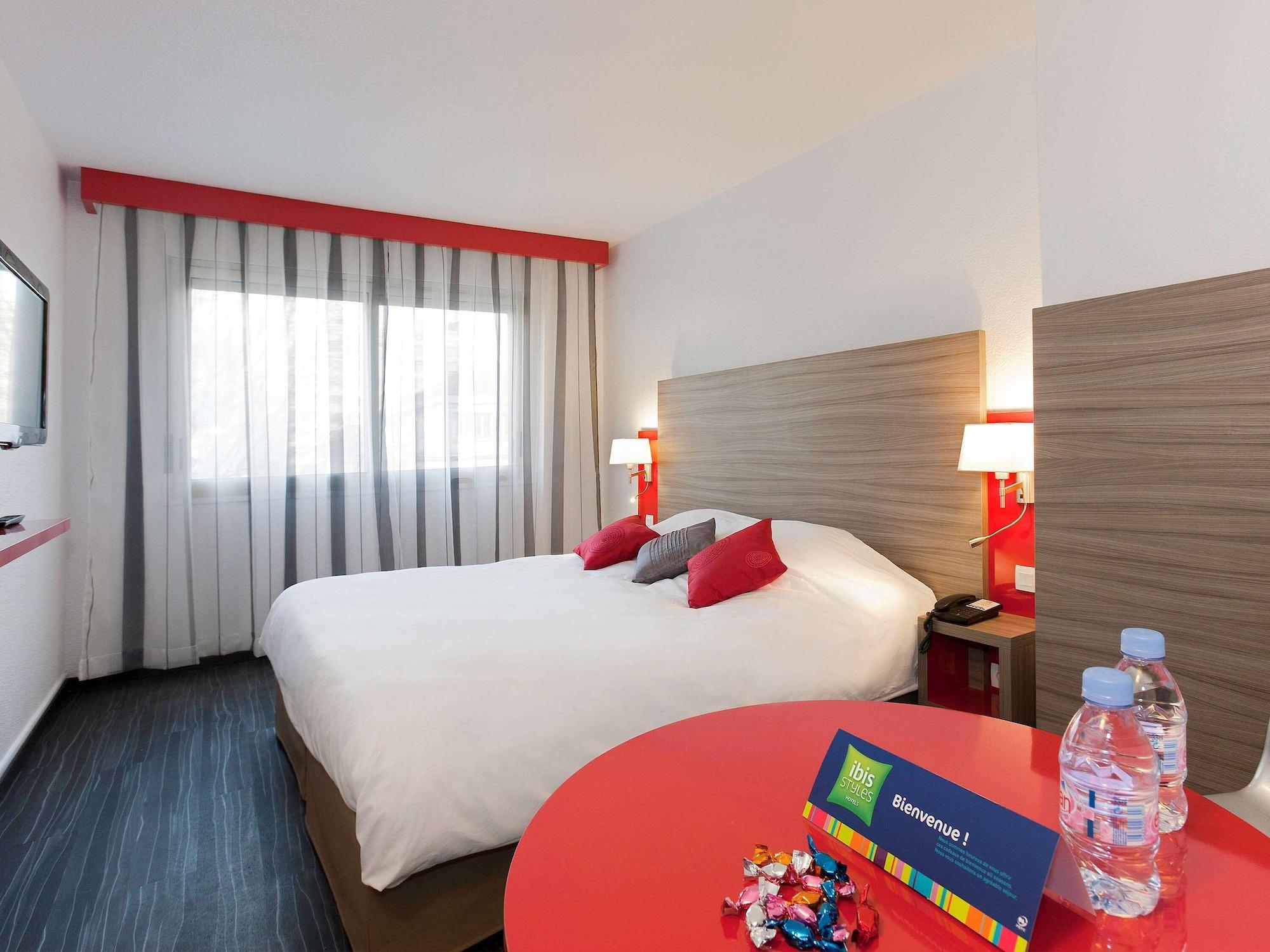 Ibis Styles Centre Gare Hotel 3*