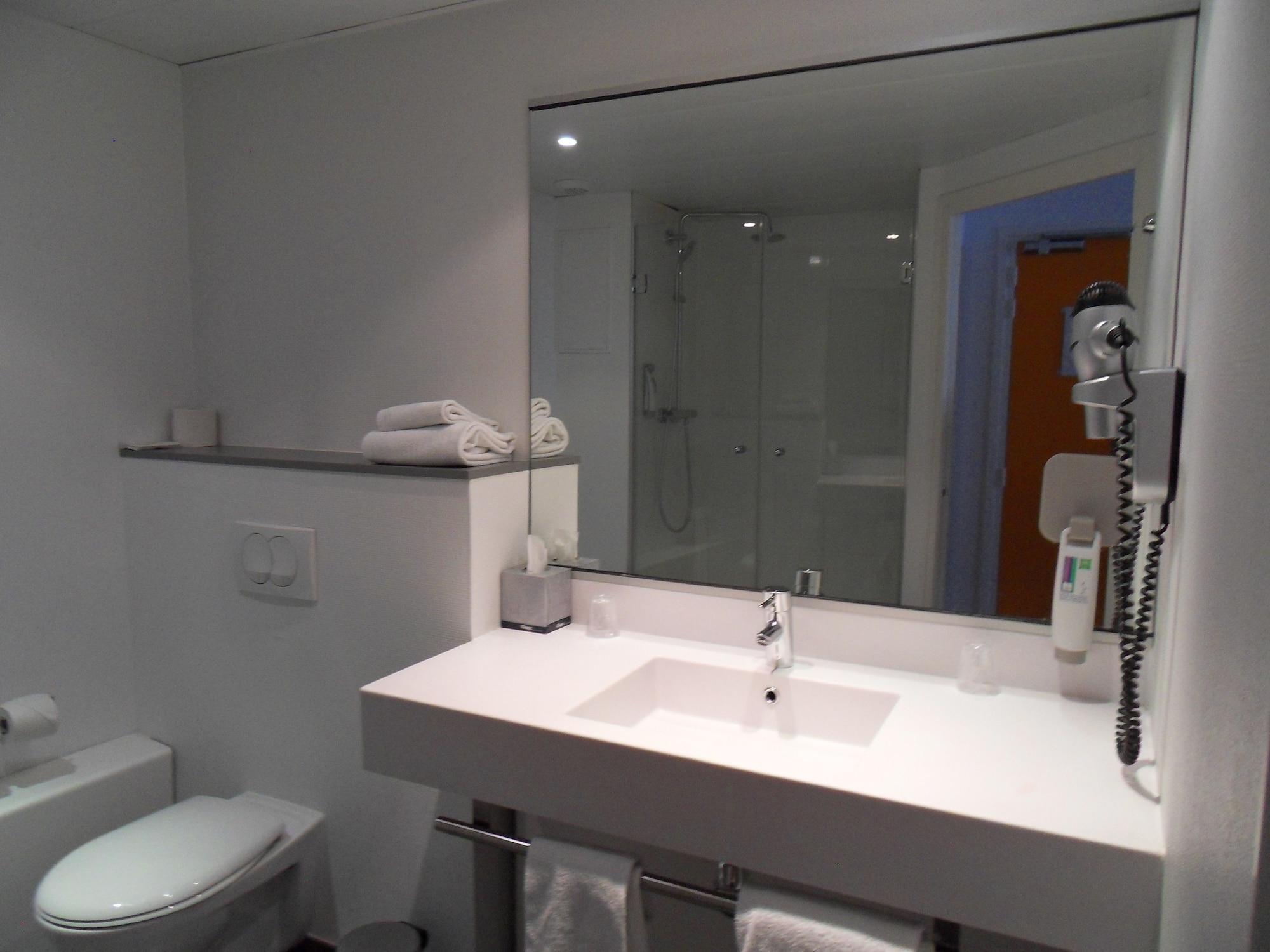 Ibis Styles Centre Gare Hotel 3*